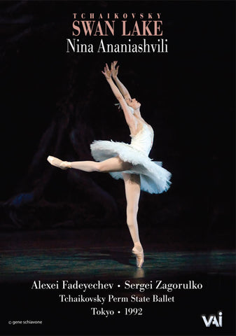 Tchaikovsky: SWAN LAKE